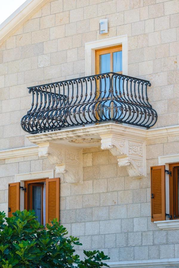 Luxury Stone Villa Nevija 2022 Private Villa Milna  Ngoại thất bức ảnh