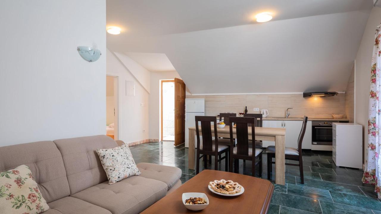 Luxury Stone Villa Nevija 2022 Private Villa Milna  Phòng bức ảnh