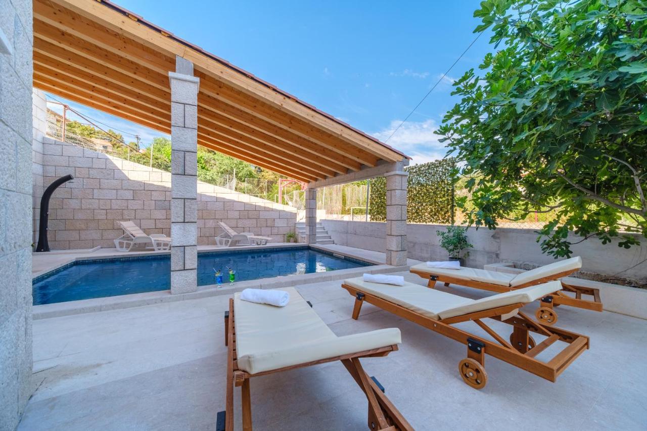Luxury Stone Villa Nevija 2022 Private Villa Milna  Ngoại thất bức ảnh